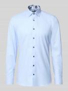 Slim fit zakelijk overhemd van katoen met kentkraag