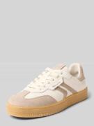 Lage sneakers met veters