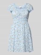 Mini-jurk van viscose met pofmouwen