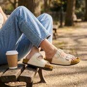 Aqa Slippers beige Textiel