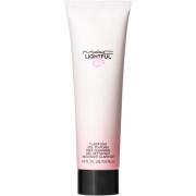 MAC Cosmetics Lightful C³ Clarifying Gel-To-Foam Deep Cleanser 12