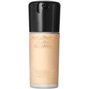 MAC Cosmetics Studio Radiance Serum-Powered Foundation Nc17.5