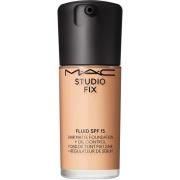 MAC Cosmetics Studio Fix Fluid Broad Spectrum SPF 15 C4