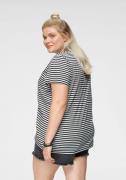 NU 20% KORTING: Levi's® Plus T-shirt Perfect Crew in streepdesign