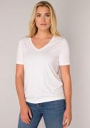 NU 20% KORTING: Base Level T-shirt met v-hals