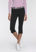 NU 20% KORTING: KangaROOS Capri jeans Capri-jeans met riem (set, Met e...