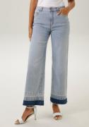 Aniston CASUAL Straight jeans met een trendy wassing op de licht geraf...