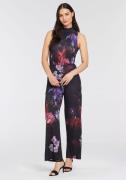 NU 20% KORTING: Laura Scott Jumpsuit met een opstaande kraag - nieuwe ...