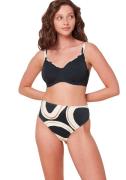 NU 20% KORTING: Triumph Beugelbikinitop Summer Allure W sd 01