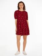 NU 20% KORTING: TOMMY JEANS Blousejurk TJW FLORAL TIERED ALINE DRESS