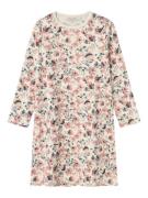 NU 20% KORTING: Name It Pyjama NKFNIGHTGOWN LS NOSTALGIA FLOWER NOOS