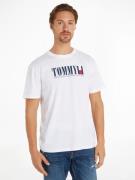 NU 20% KORTING: TOMMY JEANS T-shirt TJM REG TOMMY DNA FLAG TEE EXT