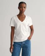 NU 20% KORTING: Gant T-shirt REG SHIELD KA V-NECK T-SHIRT met een klei...