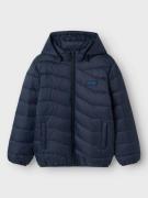 NU 20% KORTING: Name It Gewatteerde jas NKMMONAY JACKET PB met reflect...