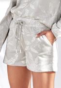 NU 20% KORTING: Lascana Relaxshorts met bloemen alloverprint, loungepa...