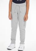 NU 20% KORTING: Tommy Hilfiger Sweatbroek ESSENTIAL SWEATPANT Kinderen...