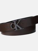 Calvin Klein Leren riem MNGRM PLQ BCKL 35MM