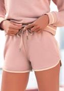 Lascana Relaxshorts met contrastpaspels, loungewear
