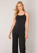 Base Level Top met spaghettibandjes Yoshji in unikleur