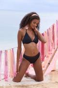 s.Oliver RED LABEL Beachwear Bikinibroekje Aiko met gehaakte look