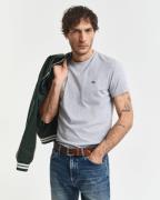 Gant T-shirt SLIM SHIELD SS T-SHIRT met logoborduursel op borsthoogte
