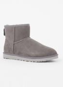 UGG Classic Mini enkellaarsje van suède