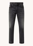 Diesel 2023 D-Finitive tapered jeans met gekleurde wasing