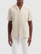 Pure Path Wrinkled short sleeve shirt