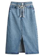 Opus Rok 10385412403315